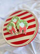 Charger l'image dans la galerie, Grinch Wreath debosser and Cutter STL File or physical product available