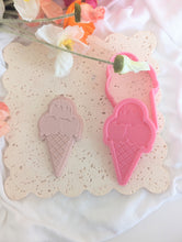 Load image into Gallery viewer, Ice cream Debosser and Cutter STL File or physical procuct available