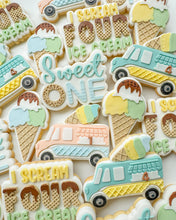 Load image into Gallery viewer, Ice cream Debosser and Cutter STL File or physical procuct available