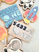 Charger l&#39;image dans la galerie, 5432 ONE Space Fondant Debosser
