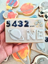 Charger l&#39;image dans la galerie, 5432 ONE Space Fondant Debosser
