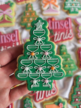 Cargar imagen en el visor de la galería, Christmas tree martini tower debosser and Cutter STL File or physical product available
