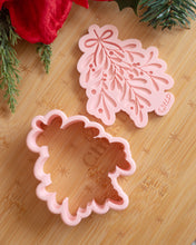 Charger l'image dans la galerie, Christmas Holly debosser and Cutter STL File or physical product available
