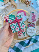Cargar imagen en el visor de la galería, Christmas Holly Pattern Fondant Debosser
