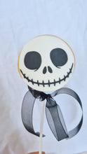 Cargar imagen en el visor de la galería, Jack Skeleton Halloween Fondant Debosser

