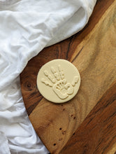 Cargar imagen en el visor de la galería, Hand Print in Hand Print Fondant Debosser
