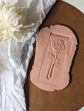 Load image into Gallery viewer, Long stem rose Debosser and Cutter
