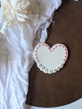 Cargar imagen en el visor de la galería, Friendship Braclet heart (with Letter bead mould) Debosser and Cutter
