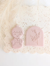 Load image into Gallery viewer, Cherry Blossoms Fondant Debosser
