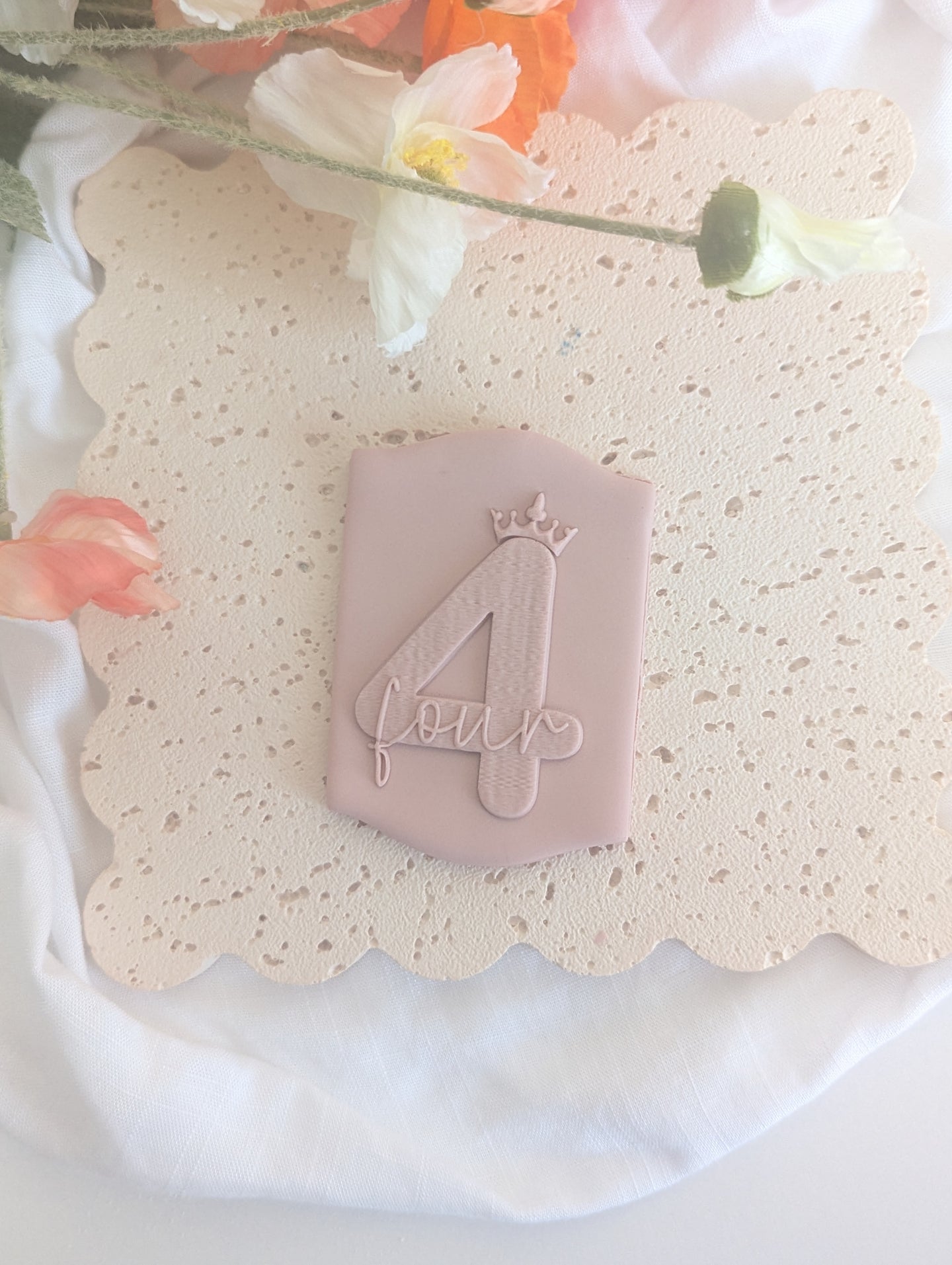 4 with crown Fondant Debosser