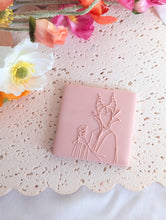 Charger l&#39;image dans la galerie, Villain line art Fondant Debossers
