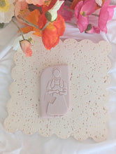 Load image into Gallery viewer, Dorothy - Wizard of Oz Fondant Debosser
