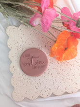 Charger l'image dans la galerie, A little Cutie on the way Fondant Debosser
