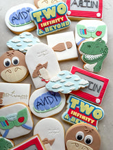 Cargar imagen en el visor de la galería, Rex toy story Face Debosser and Cutter
