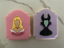 Load image into Gallery viewer, Princess silhouette Fondant debosser

