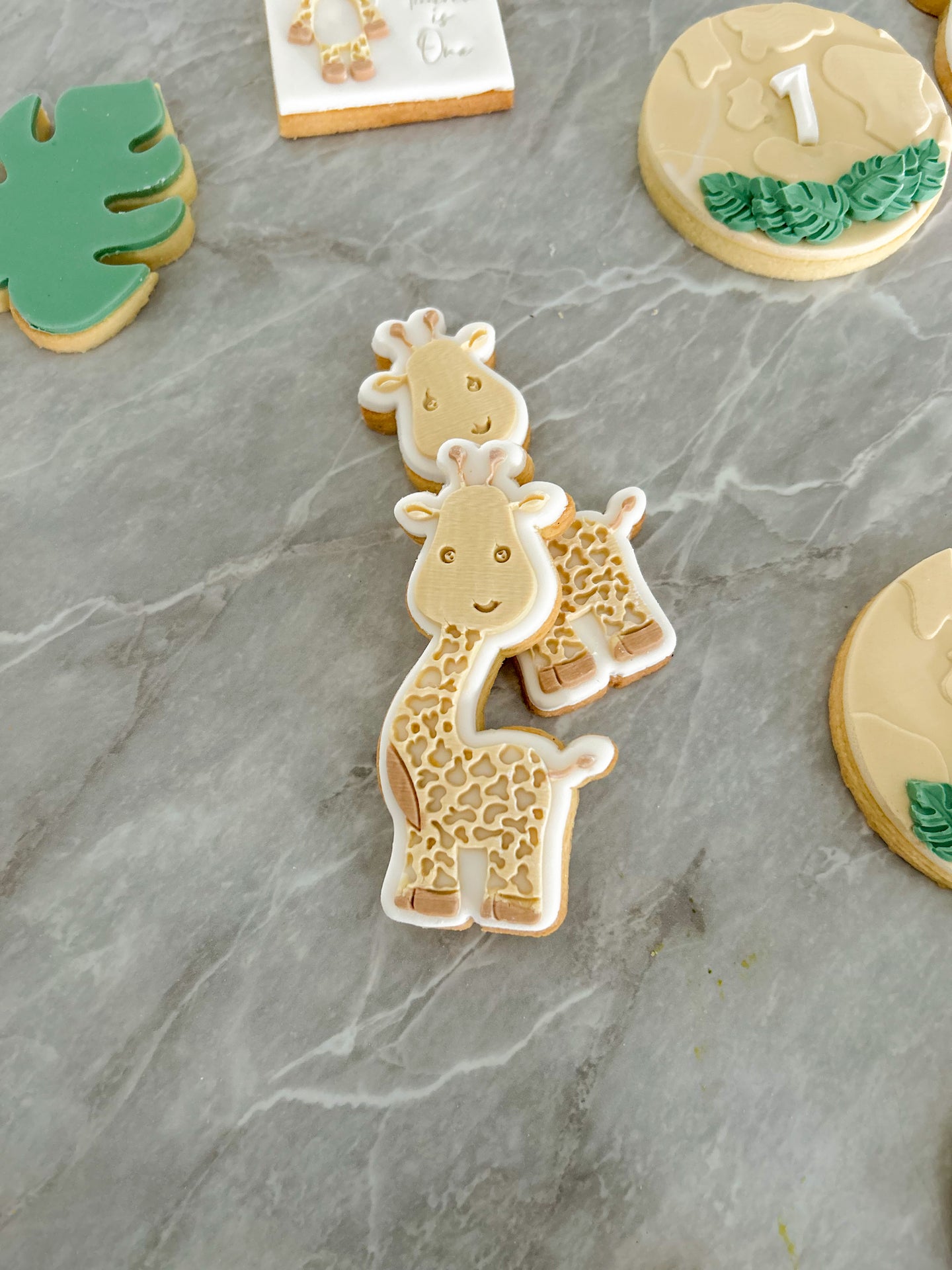 Giraffe Debosser and Cutter