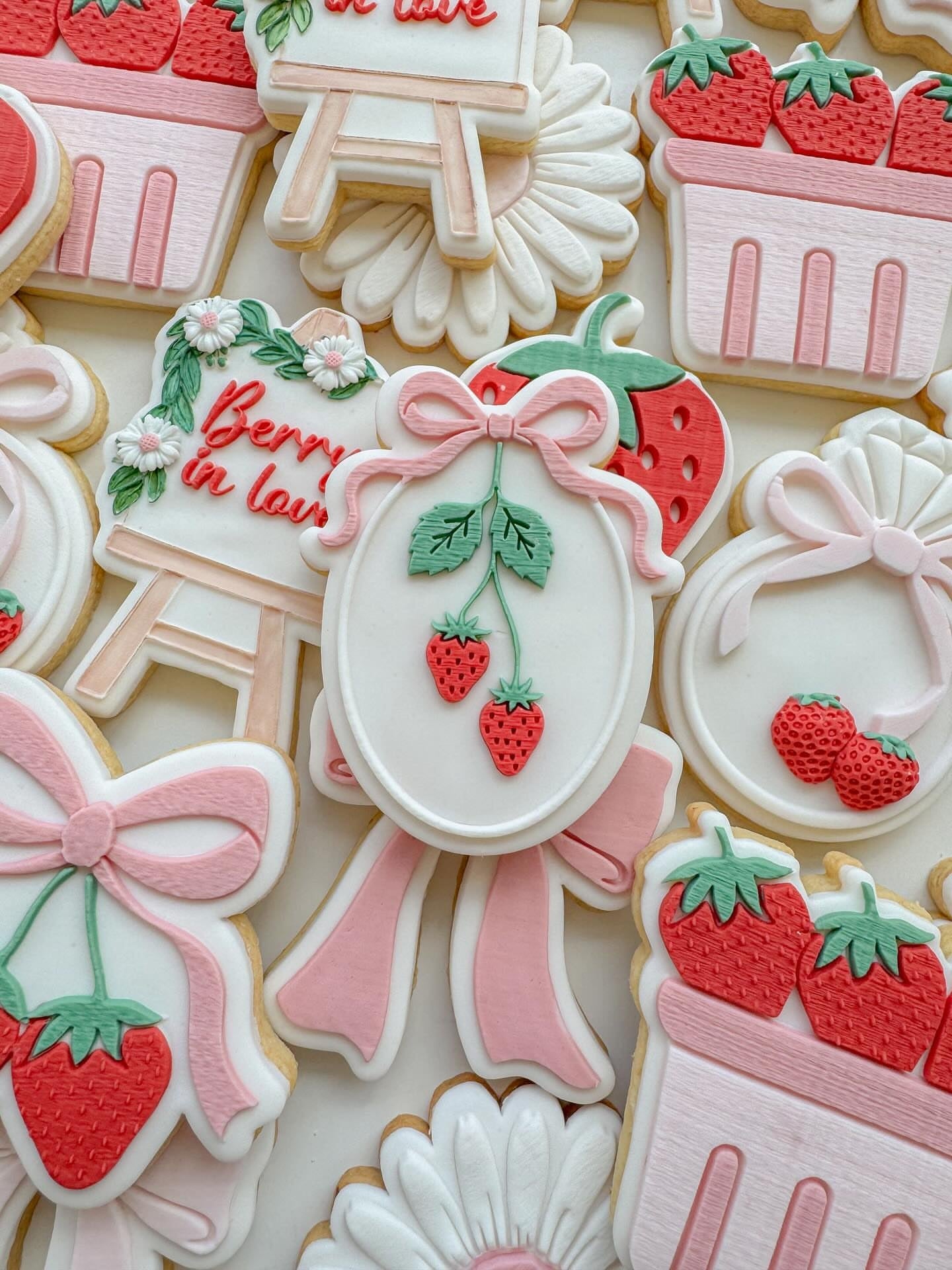 Strawberry Frame Debosser and Cutter