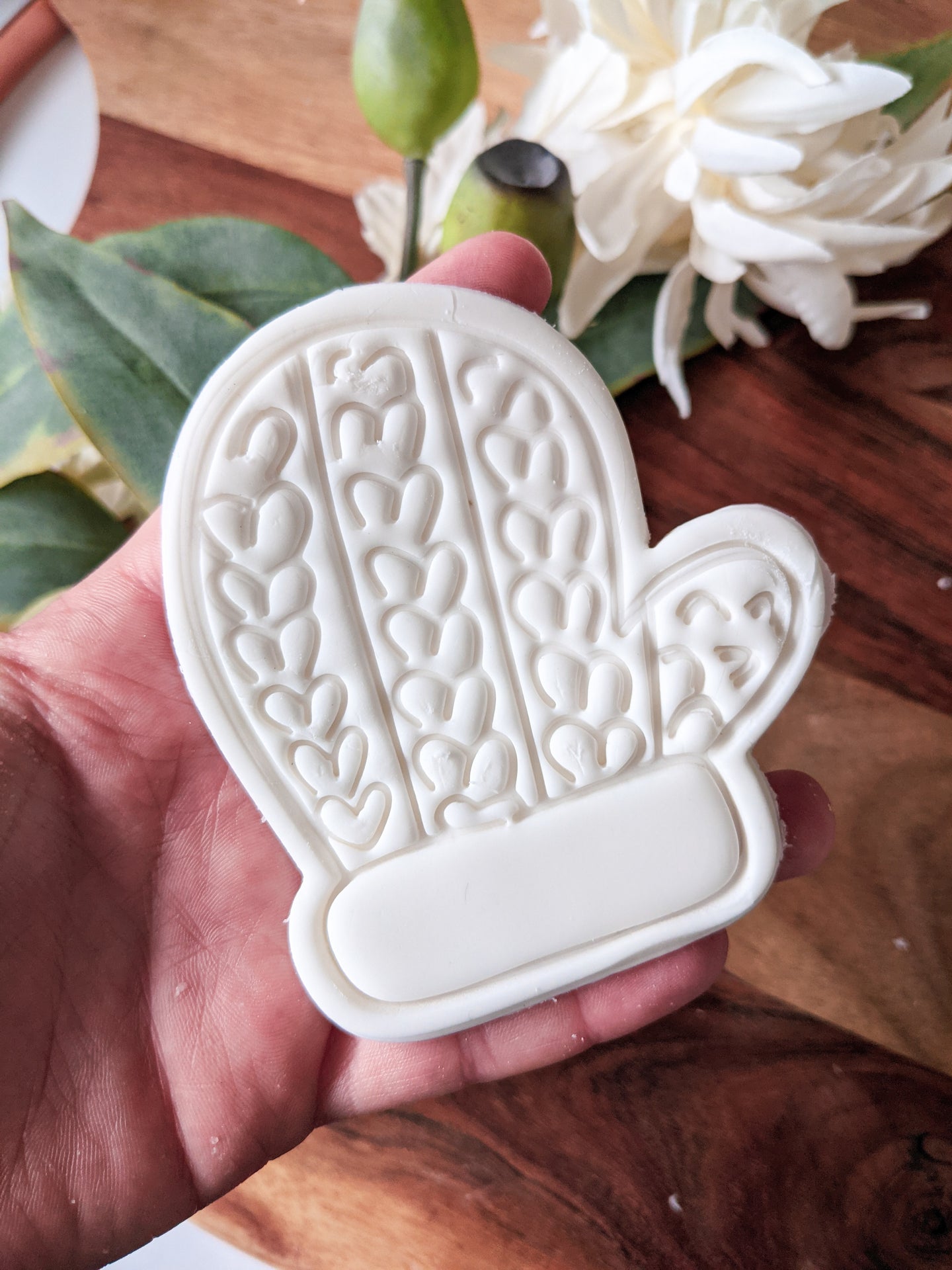 Christmas Mitten Cutter and Embosser