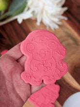 Load image into Gallery viewer, Christmas Australian Animals debosser and cutter
