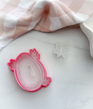 Load image into Gallery viewer, Egg Line frame stamp and Cutter
