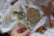 Charger l&#39;image dans la galerie, Easter Bunny Key
