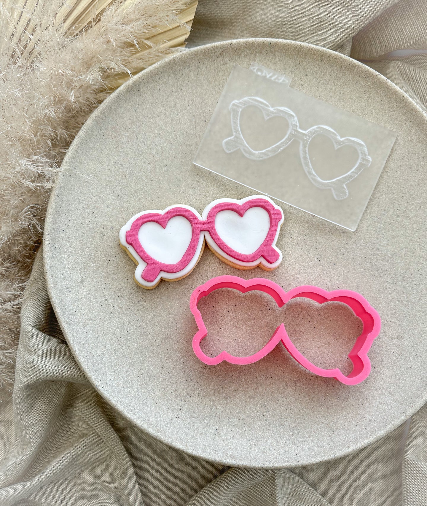 Heart Sunnies debosser and Cutter