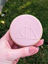 Cargar imagen en el visor de la galería, Magic themed Fondant Debossers
