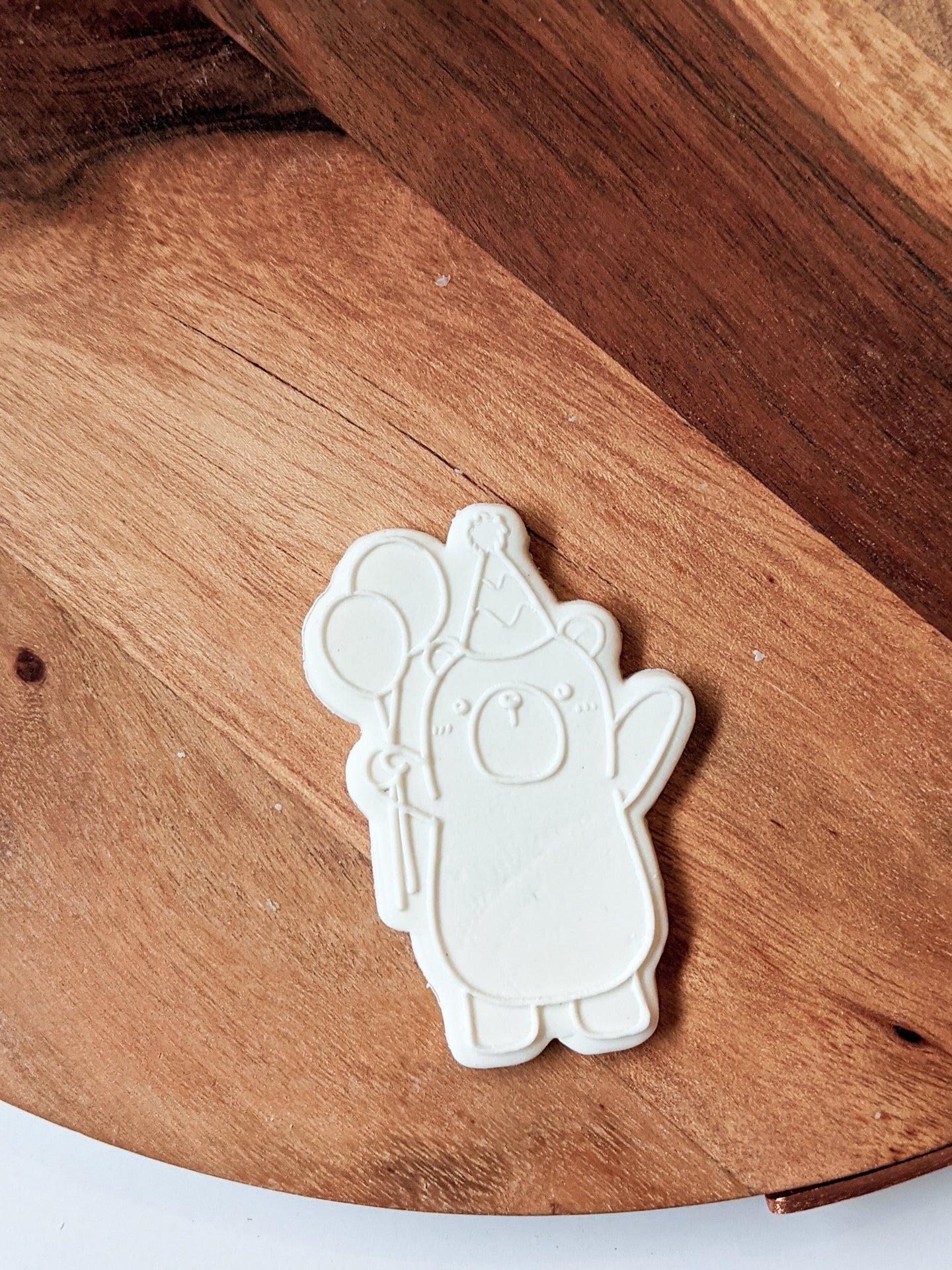 Party bear debosser and cutter