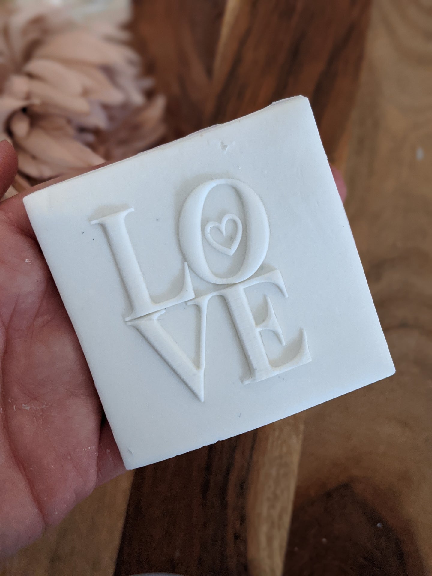 LOVE  Fondant debosser