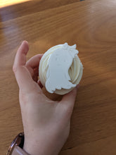 Cargar imagen en el visor de la galería, Halloween Cupcake Toppers
