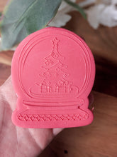 Charger l&#39;image dans la galerie, Snow Globe debosser and cutter

