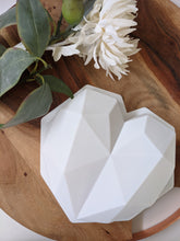 Charger l&#39;image dans la galerie, Heart Smash Silicone Mould
