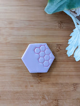 Charger l&#39;image dans la galerie, Honeycomb Fondant embosser
