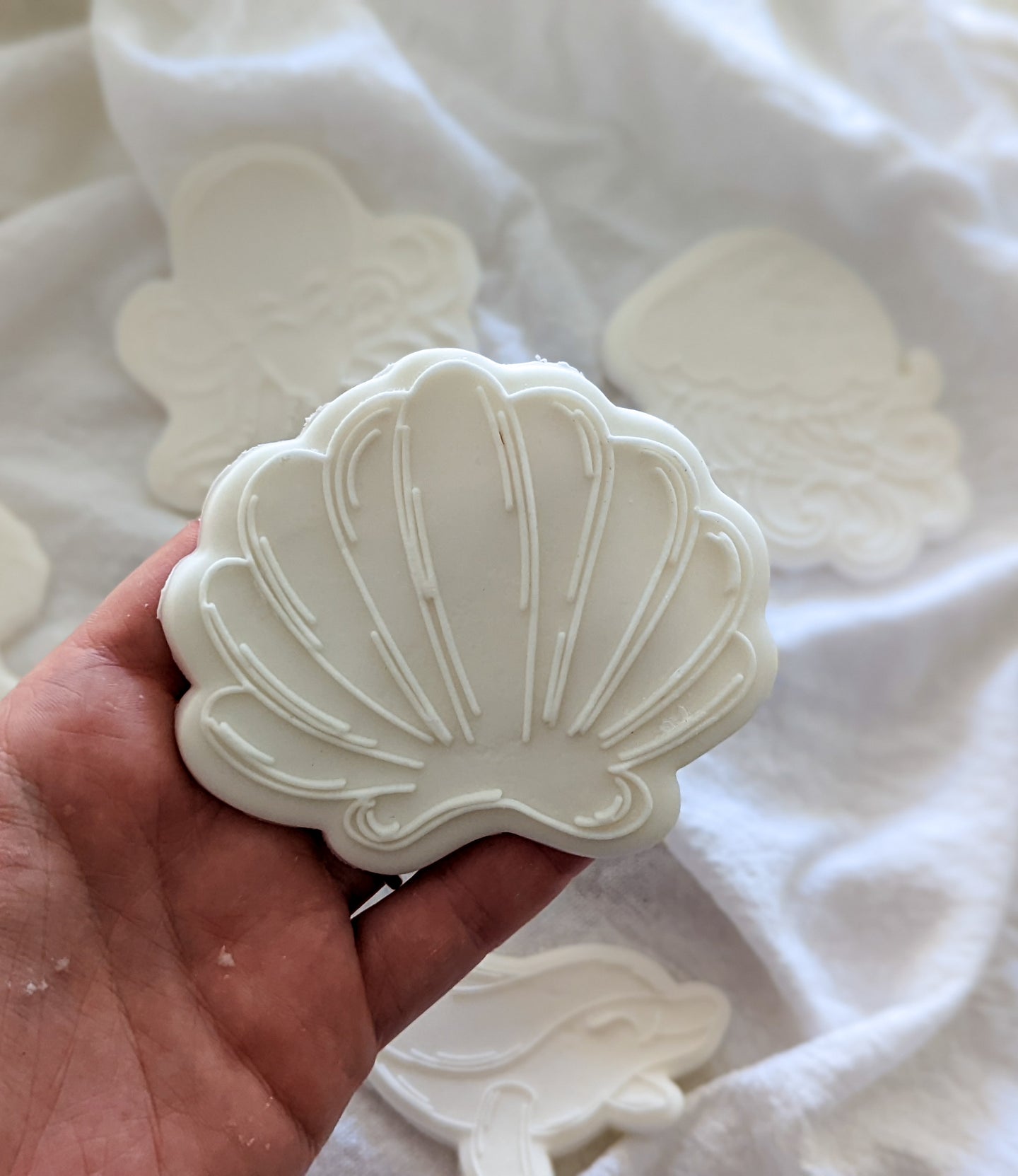 Shell Fondant debosser and cutter
