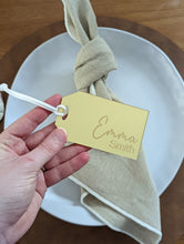 Load image into Gallery viewer, Luggage tag Acrylic Name Placecards

