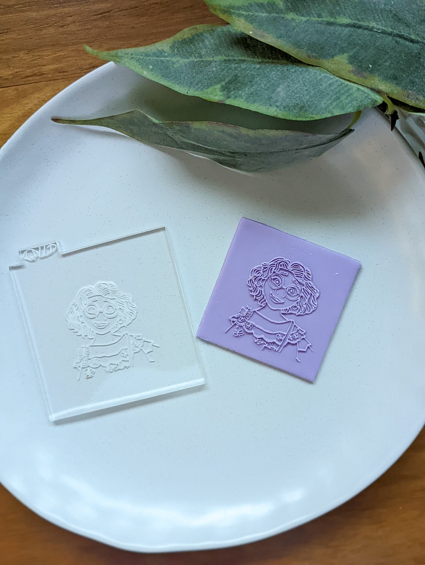 Mirabel Fondant debosser