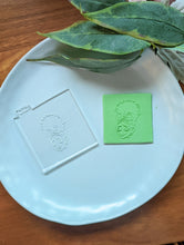 Load image into Gallery viewer, Dolores Fondant debosser
