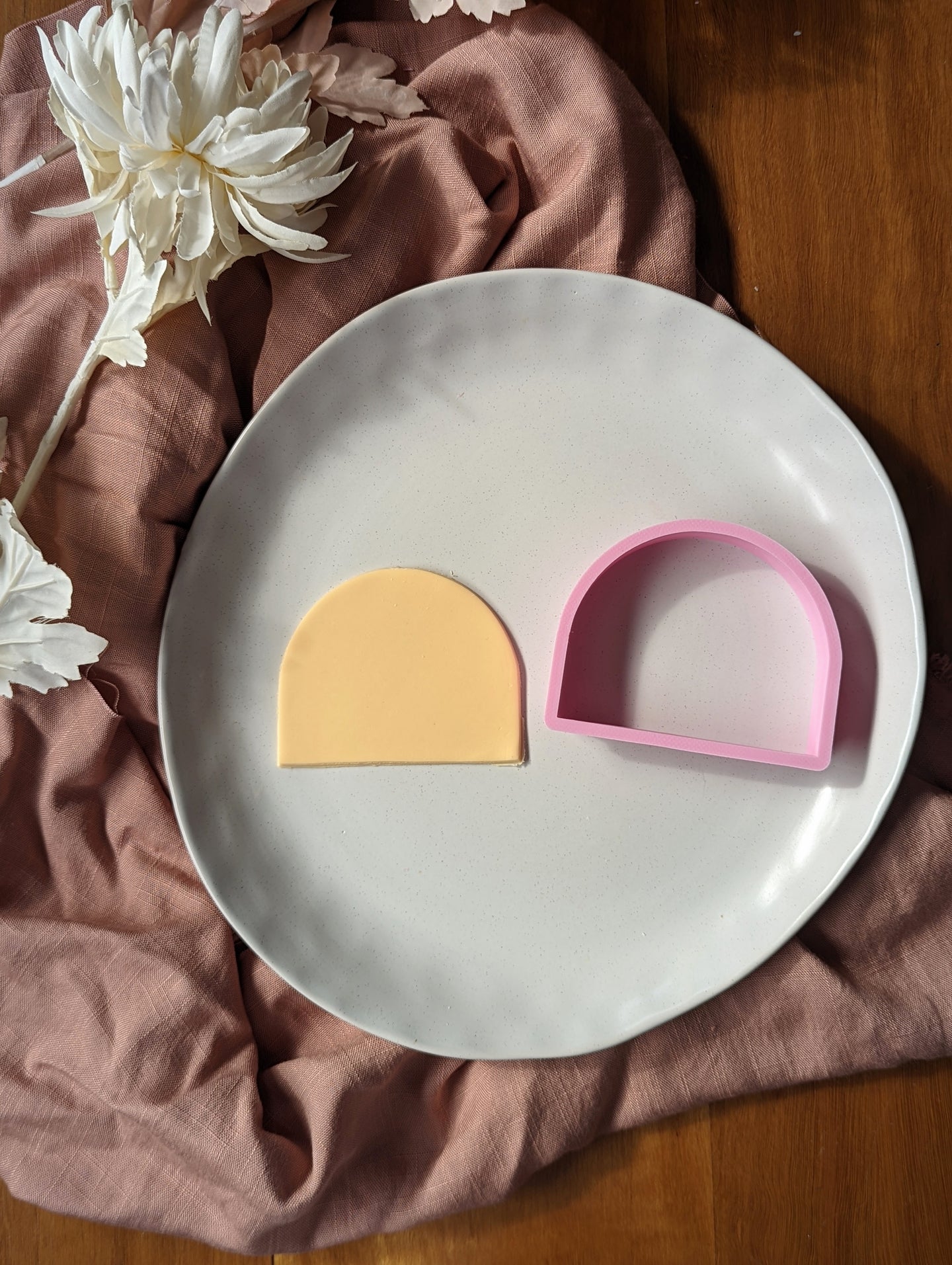 Wide half circle Cookie Cutter