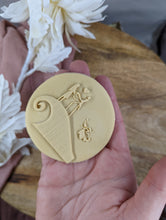 Load image into Gallery viewer, Nightmare before Christmas Hill fondant debosser
