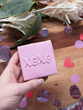 Load image into Gallery viewer, XOXO Fondant debosser
