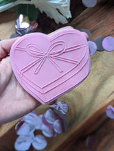 Load image into Gallery viewer, Chocolate Box  debosser and cutter
