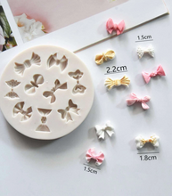 Cargar imagen en el visor de la galería, Bows Silicone Mould
