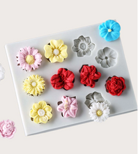 Charger l&#39;image dans la galerie, Flowers Silicone Mould
