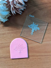 Load image into Gallery viewer, Floral Bunches Fondant debosser
